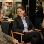 découvrez les coulisses exclusives avec hilary swank dans the office et ses moments inédits qui dévoilent une autre facette de la série culte.