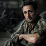 découvrez pourquoi le film le tatoueur d'auschwitz émeut profondément les spectateurs en racontant une histoire poignante de courage, d'humanité et d'espoir au cœur de l'horreur.
